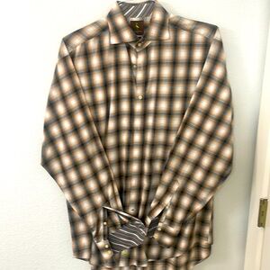 Tailorbyrd men’s large long sleeve shirt.